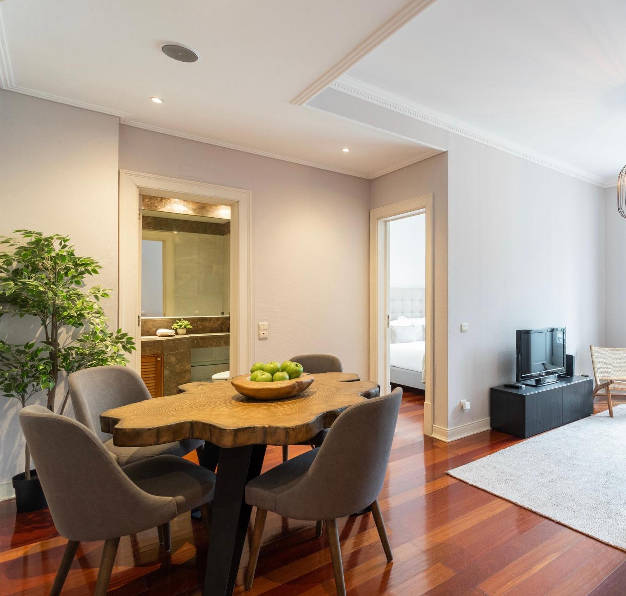 Living Chiado Apartment ลิสบอน ภายนอก รูปภาพ