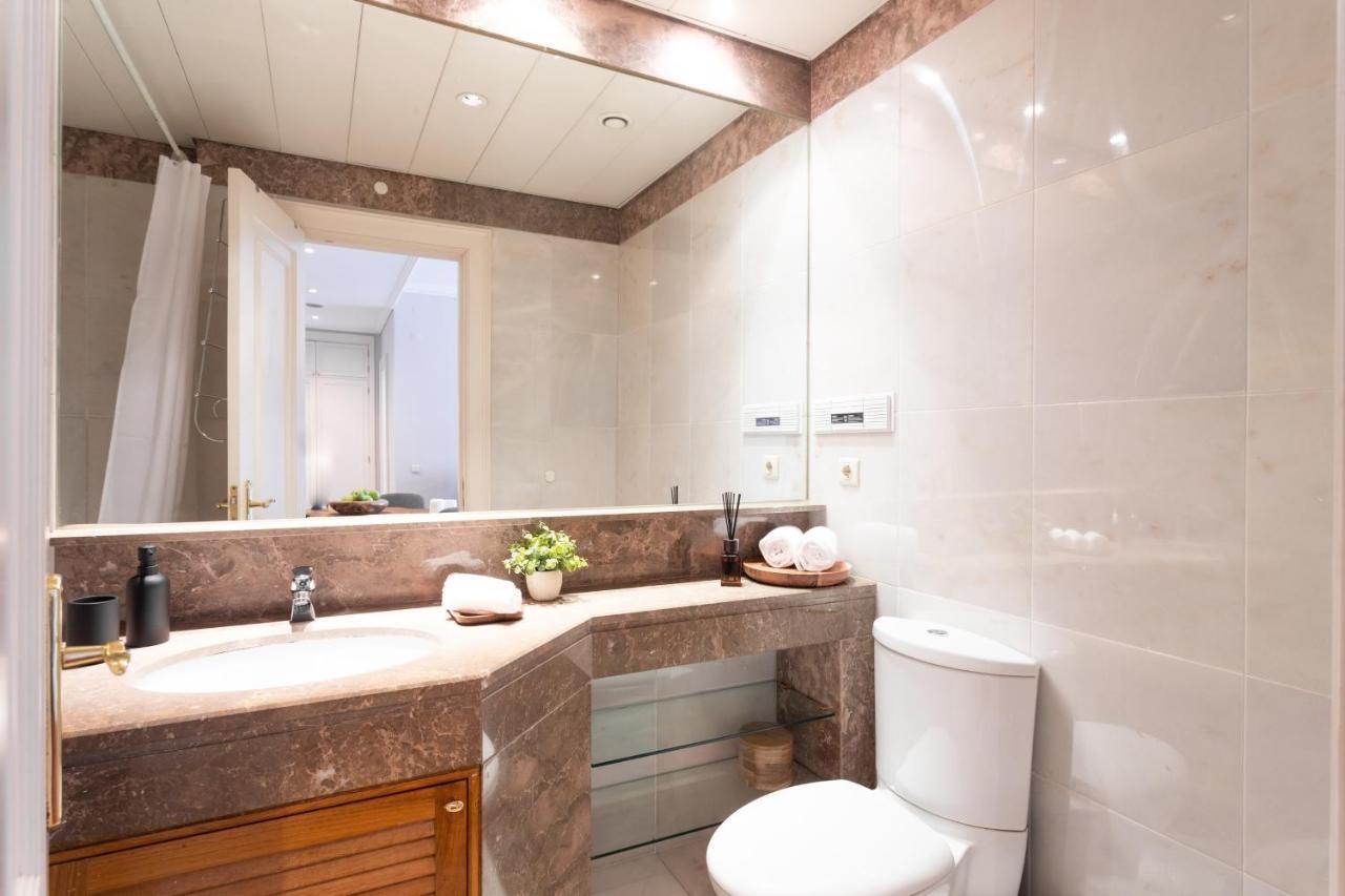 Living Chiado Apartment ลิสบอน ภายนอก รูปภาพ