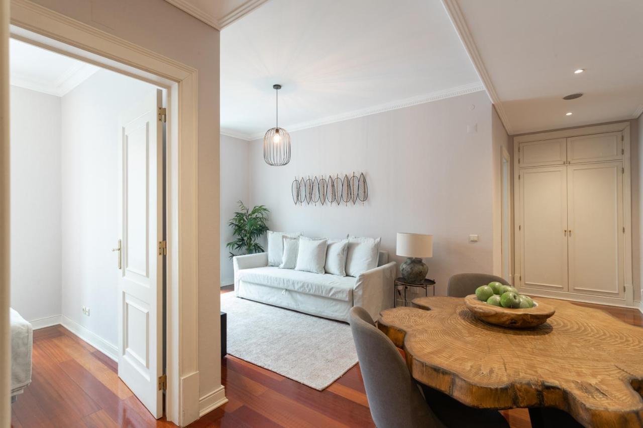 Living Chiado Apartment ลิสบอน ภายนอก รูปภาพ