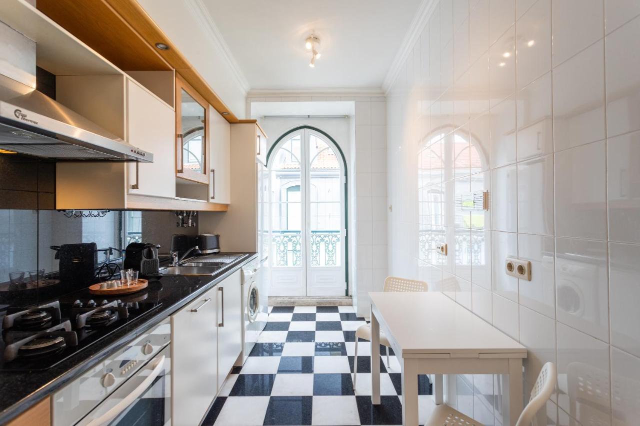 Living Chiado Apartment ลิสบอน ภายนอก รูปภาพ