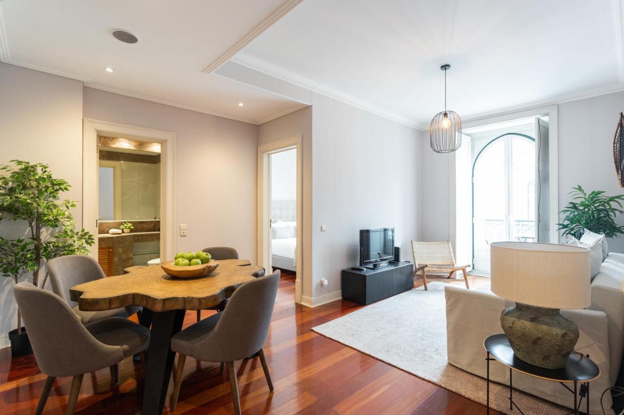 Living Chiado Apartment ลิสบอน ภายนอก รูปภาพ